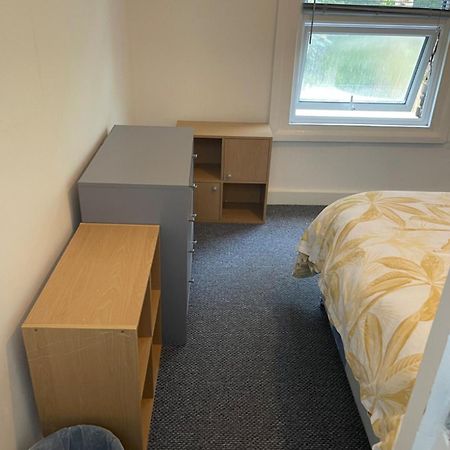 Lovely Room In Tottenham 런던 외부 사진